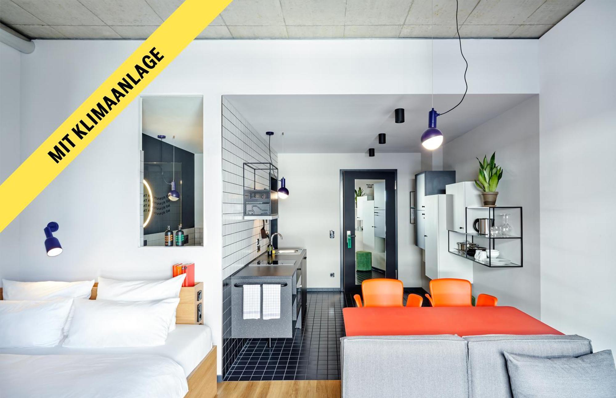 Stayery Bielefeld Hauptbahnhof Стая снимка